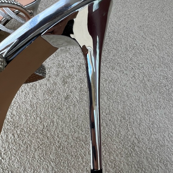 Cult of Coquette Elizabeth silver double bow heels size 8.5 - Picture 9 of 12